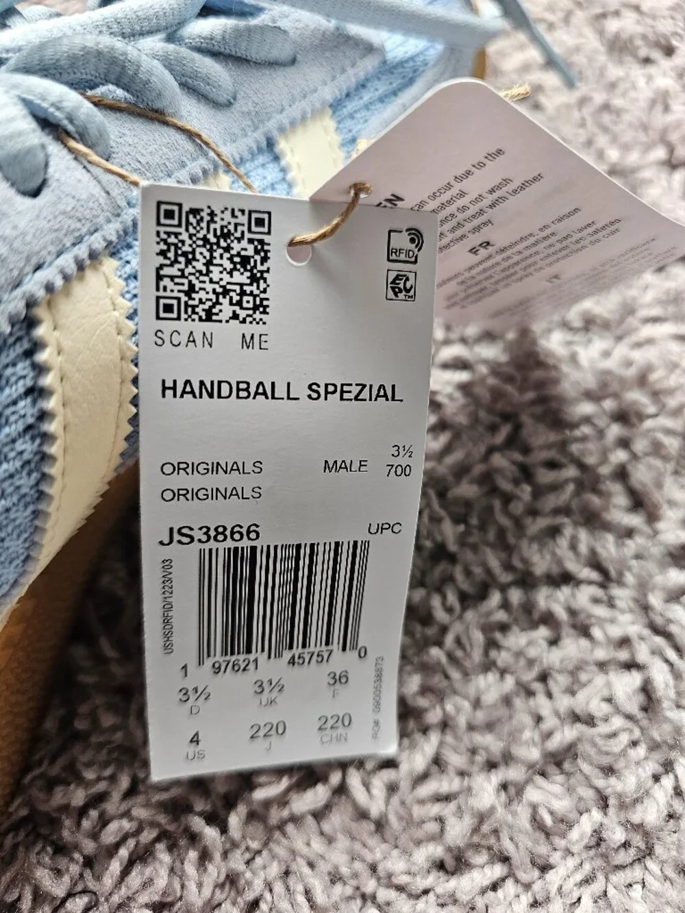 Adidas Handball Spezial shoes women's 5 in light blue